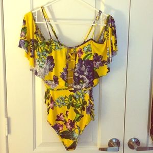 NWOT bathing suit